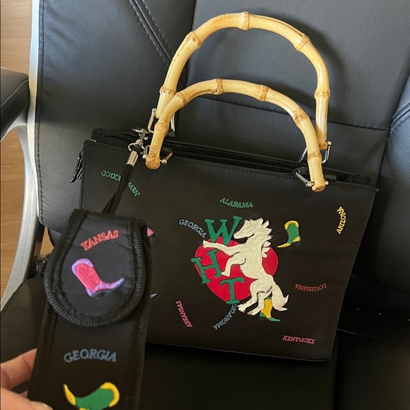 ( 0403) Women Black Designer Cowboy Boots Tote Bag W/ Bamboo Handle & WHT Art - Picture 6 of 7